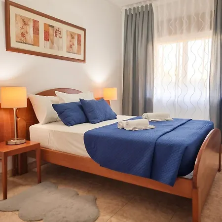 Apartman Spacious In Faro, 92 M² With Terrace Faro
