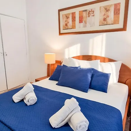 Spacious In Faro, 92 M² With Terrace * Faro