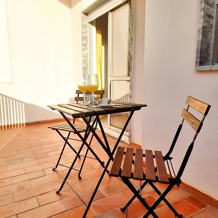 Spacious In Faro, 92 M² With Terrace Apartman *